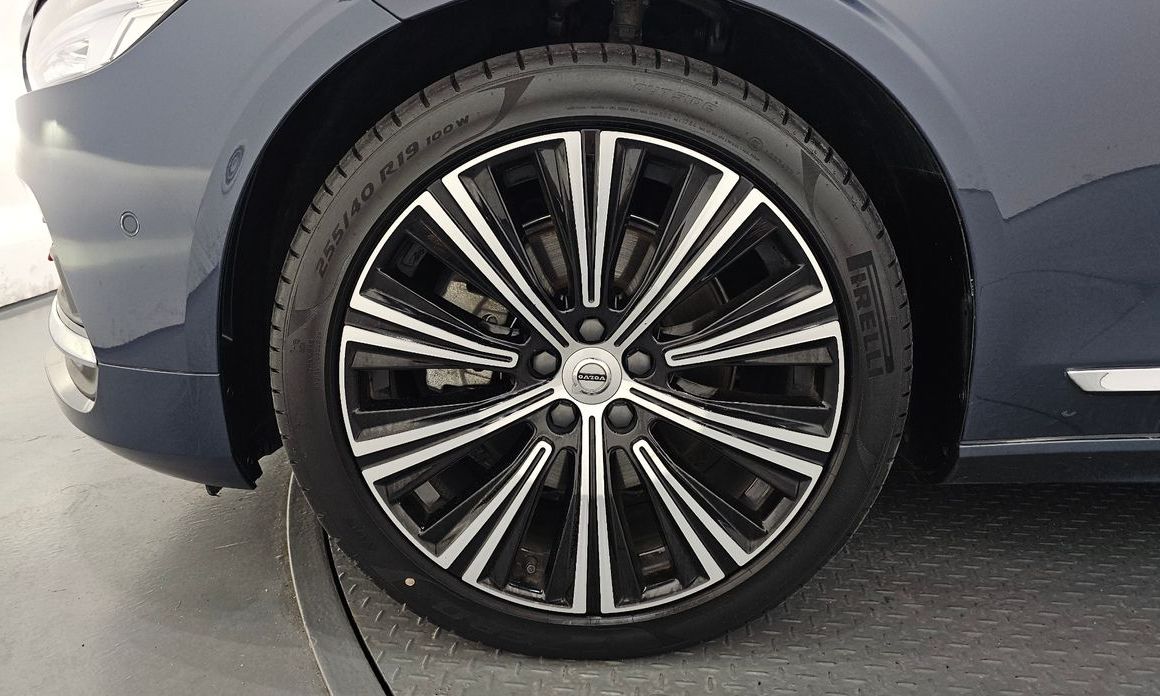 Volvo S90 2023