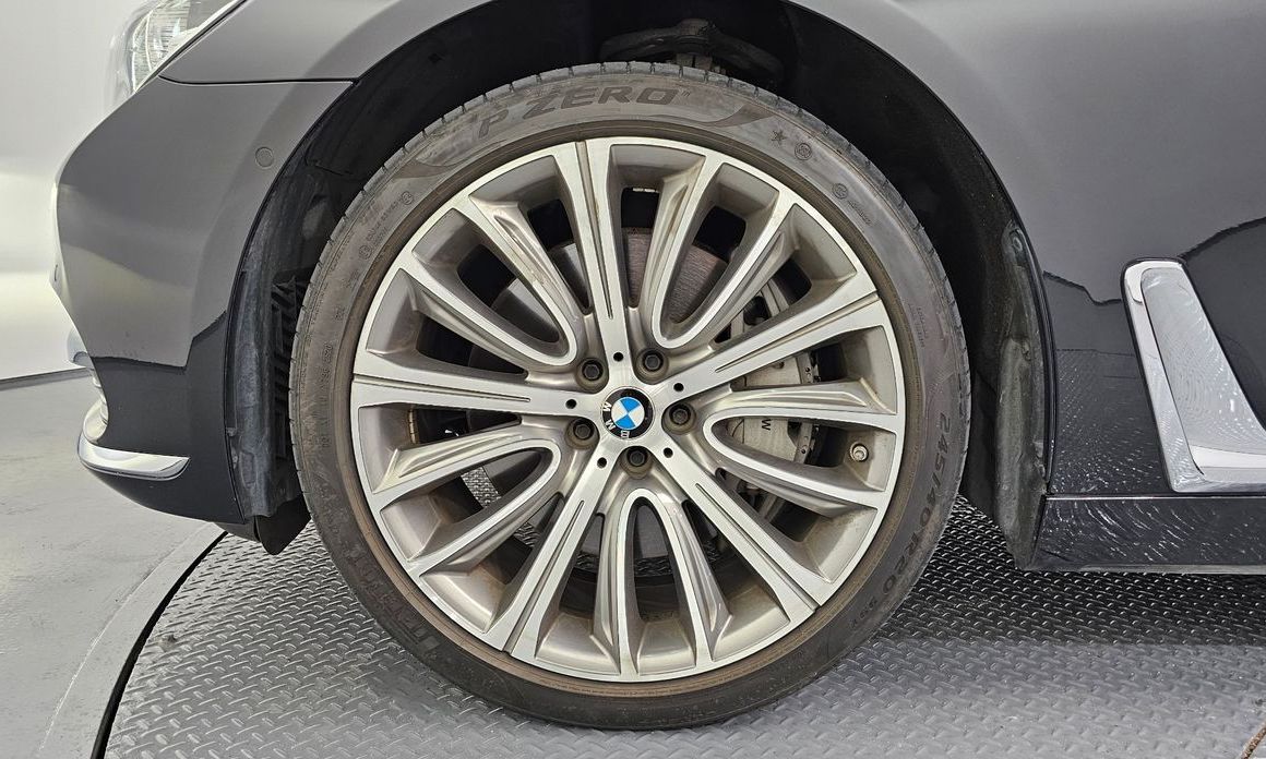 BMW 7-Series 2018