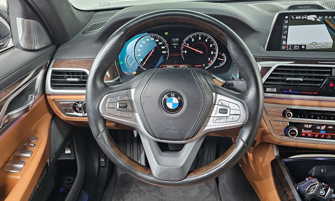 BMW 7-Series 2018