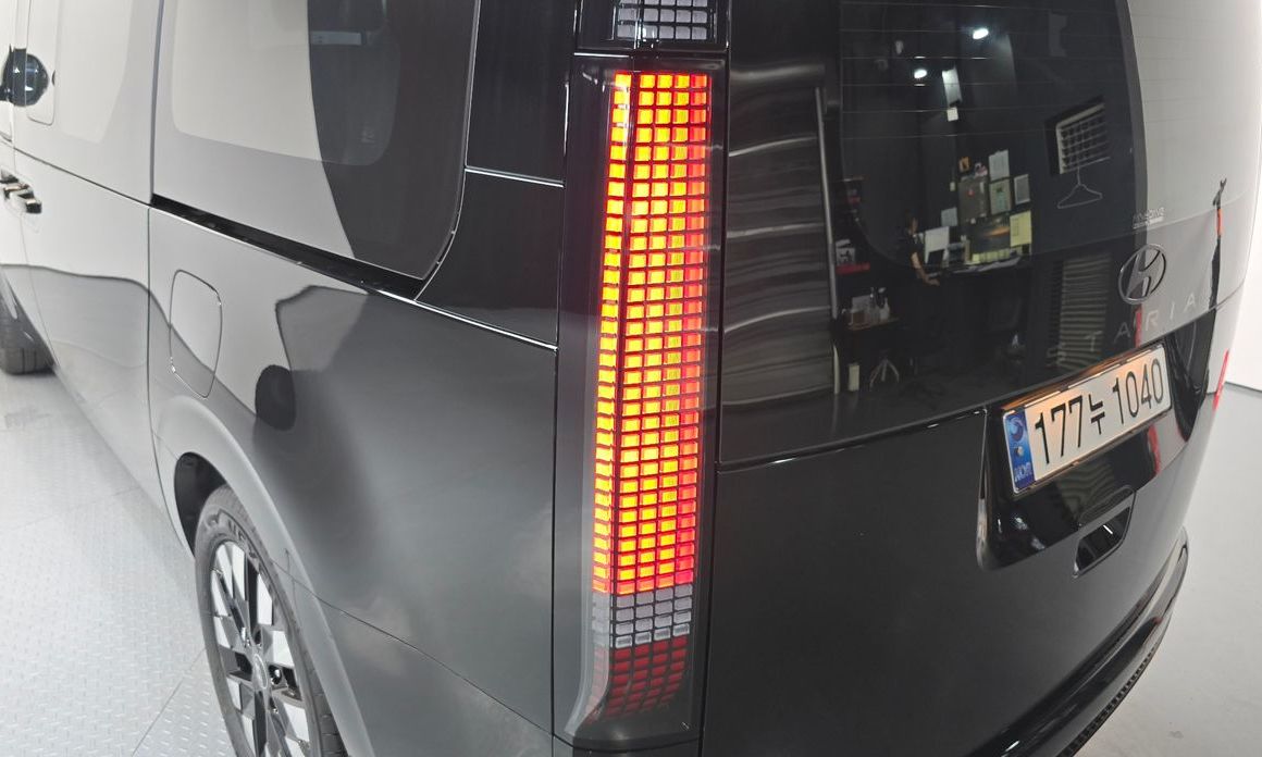 Hyundai Staria 2025