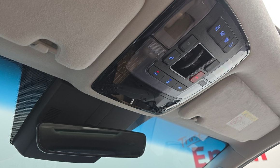 Hyundai Staria 2025