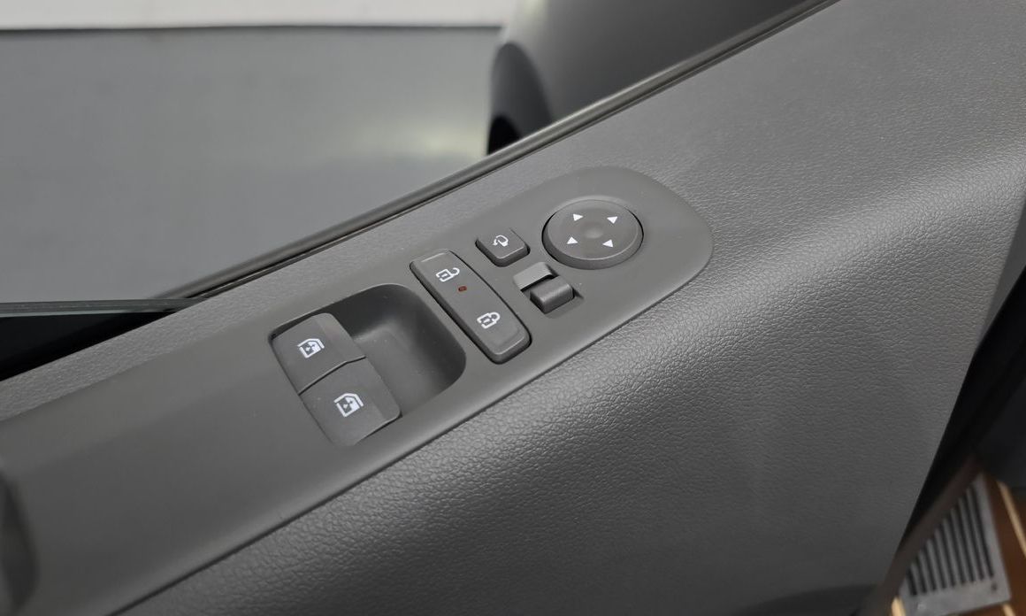 Hyundai Staria 2025
