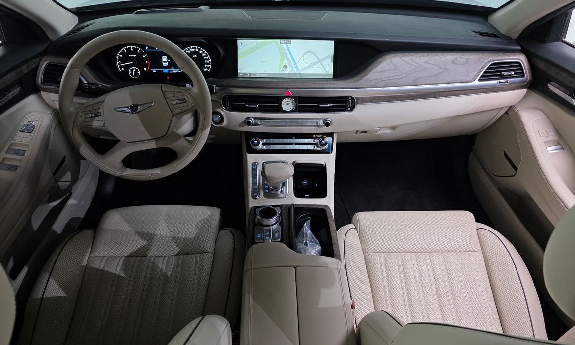 Genesis G90 2021