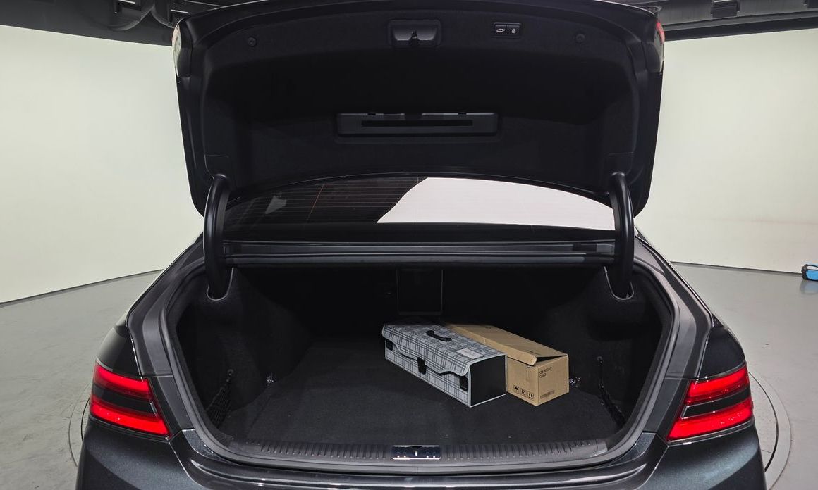 Genesis G90 2021