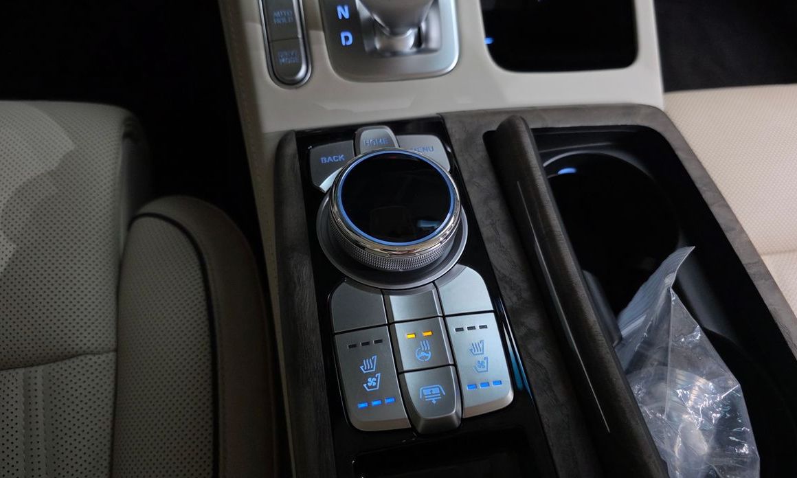 Genesis G90 2021