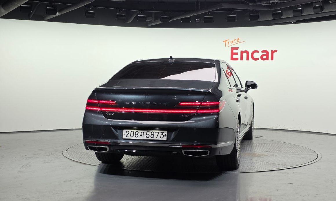 Genesis G90 2021
