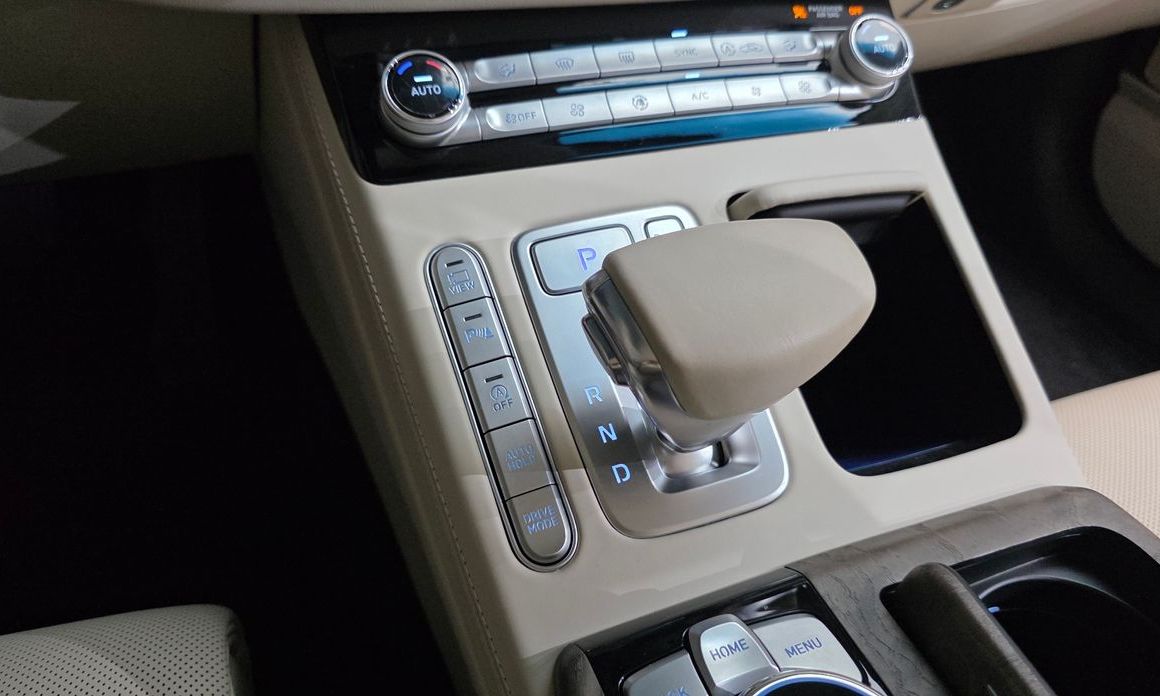 Genesis G90 2021