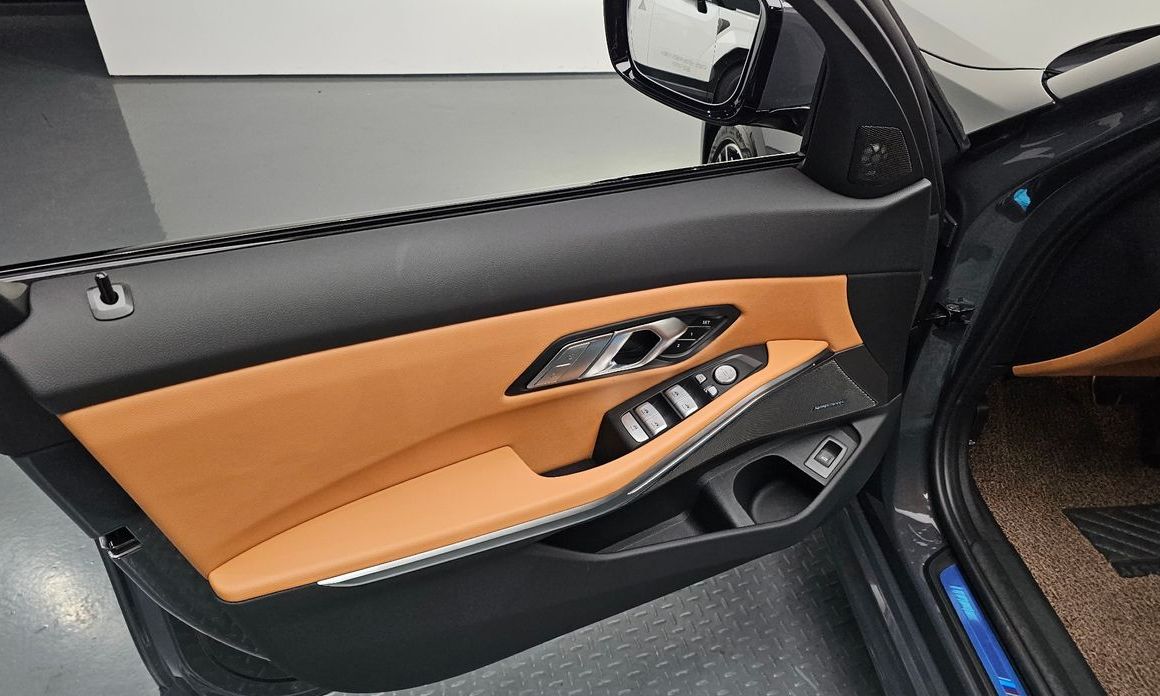 BMW 3-Series 2025