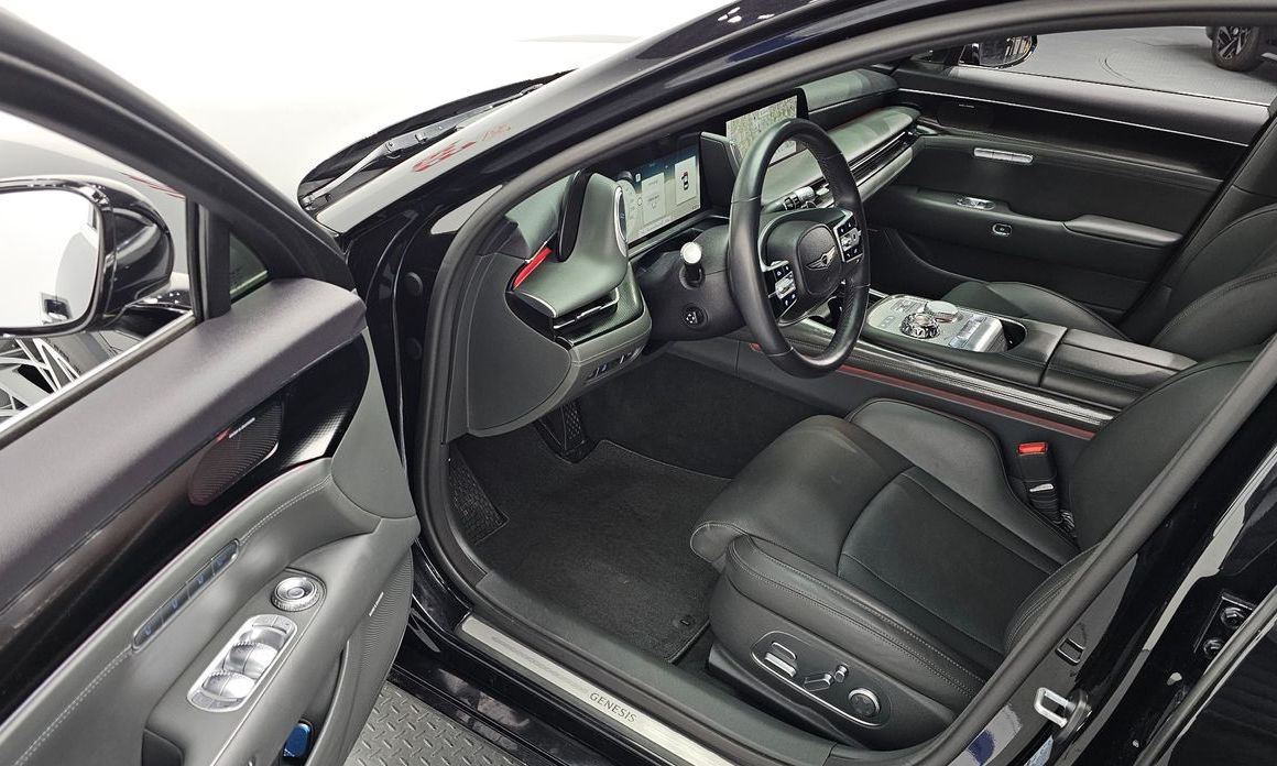 Genesis G90 2023