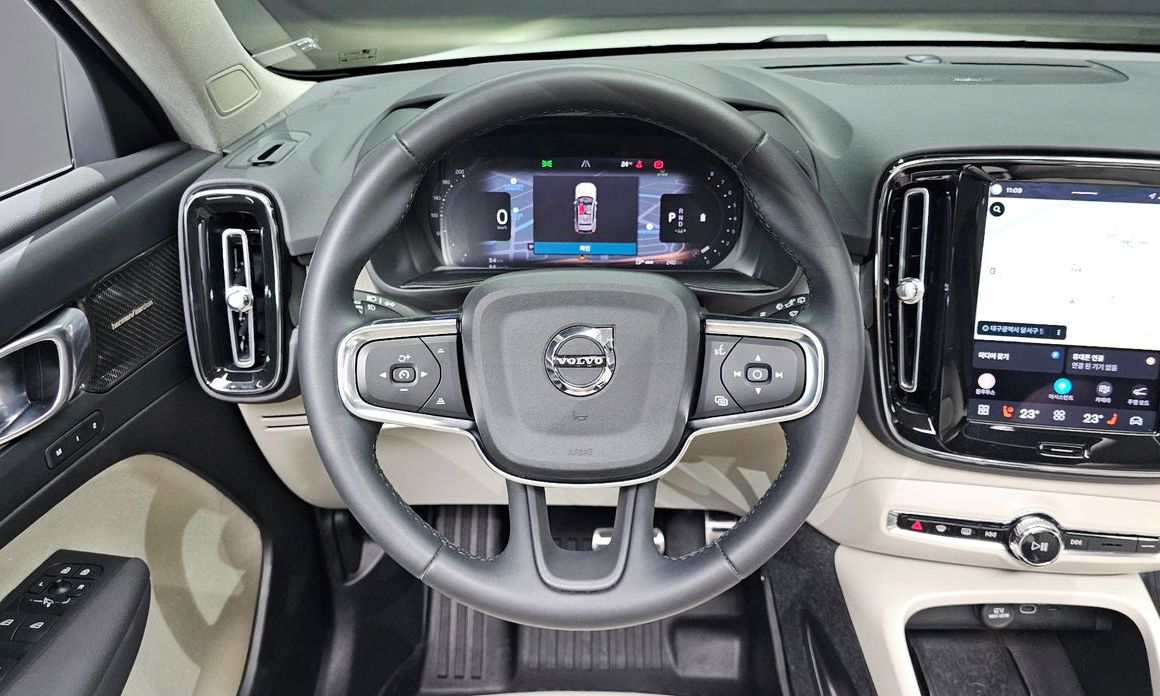 Volvo XC40 2023