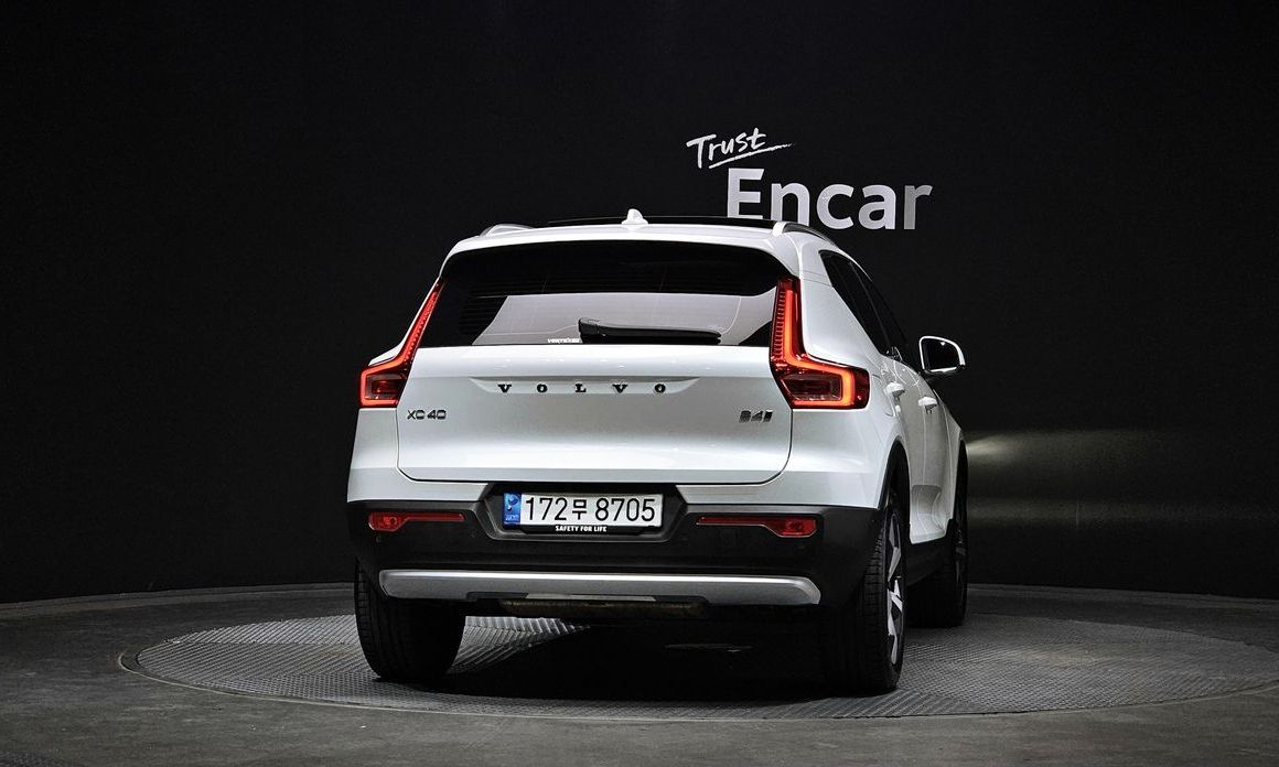 Volvo XC40 2023