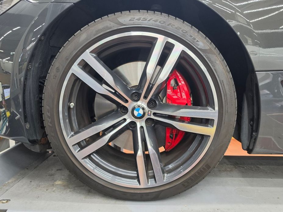 BMW Gran Turismo 2024