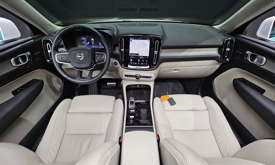 Volvo XC40 2023