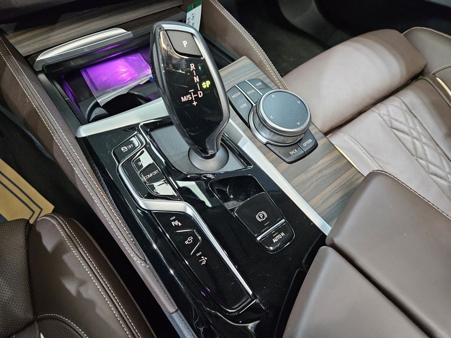 BMW Gran Turismo 2024