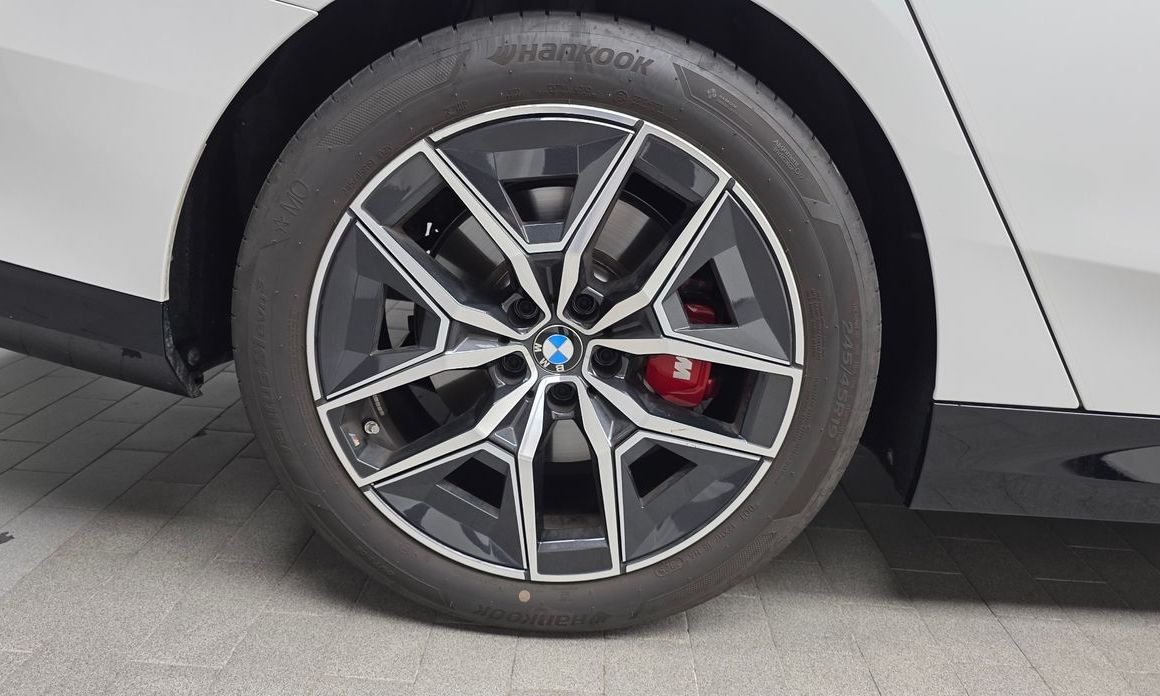 BMW 5-Series 2026