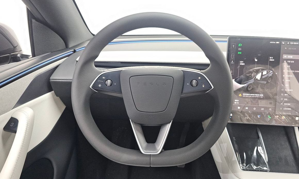 Tesla Model Y 2026