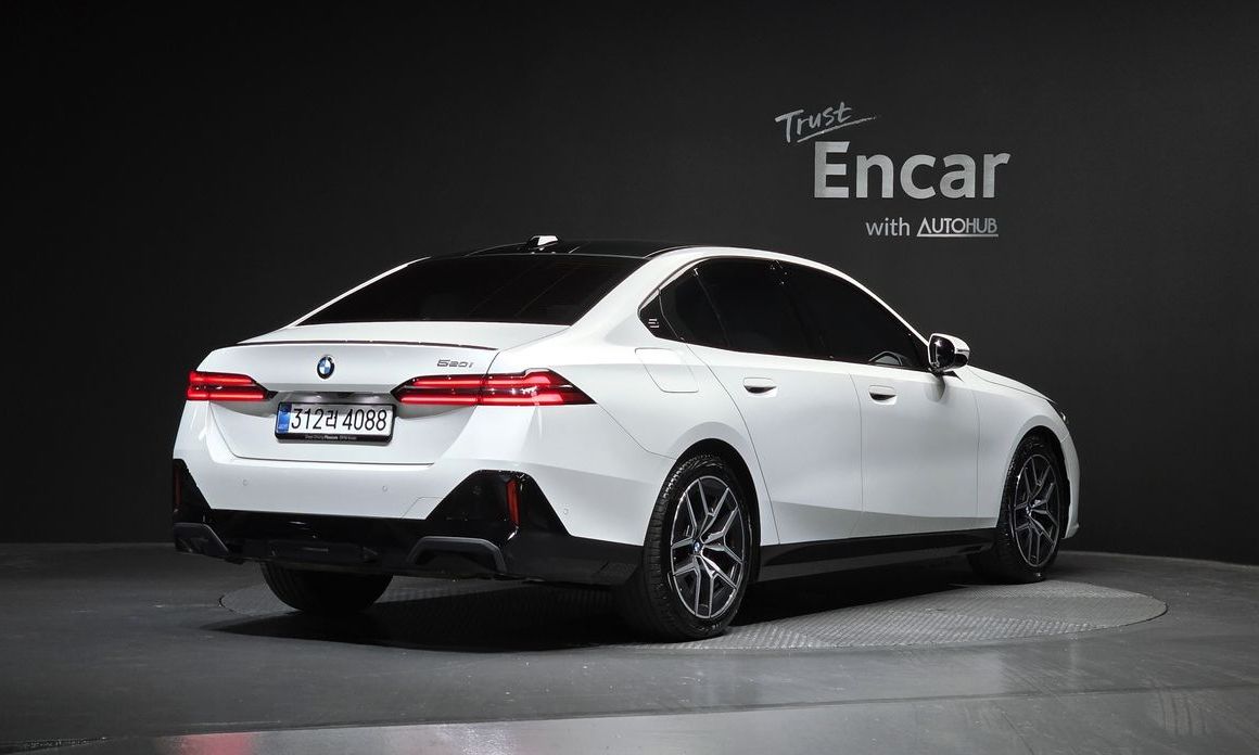 BMW 5-Series 2026
