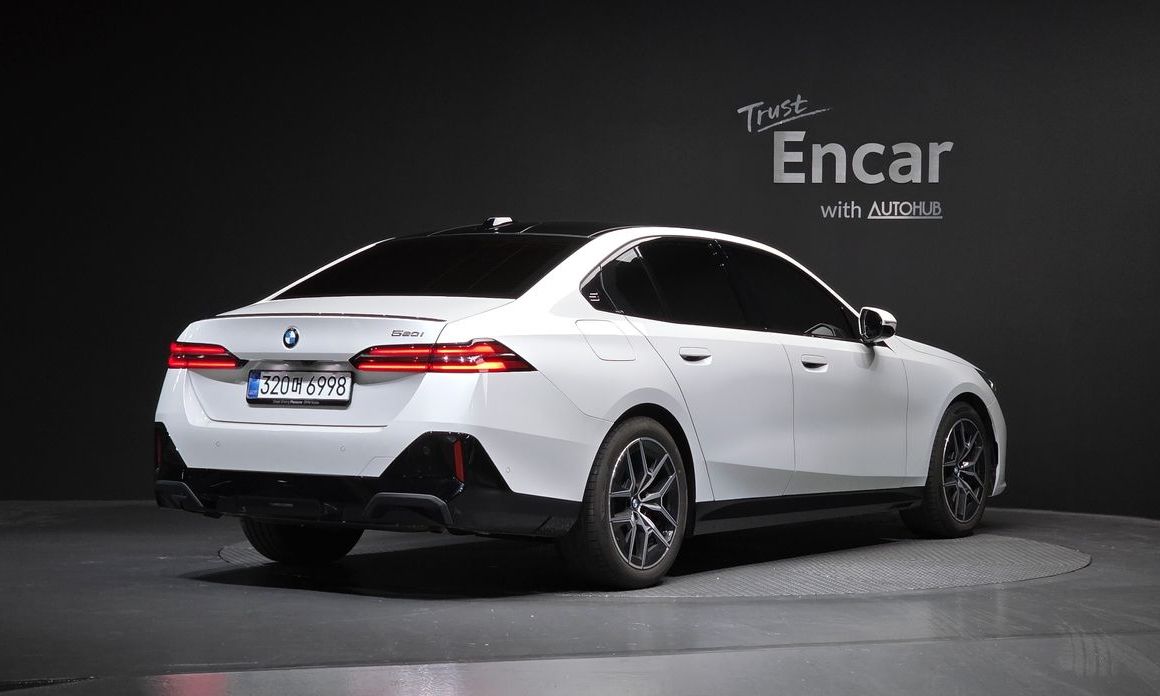 BMW 5-Series 2026