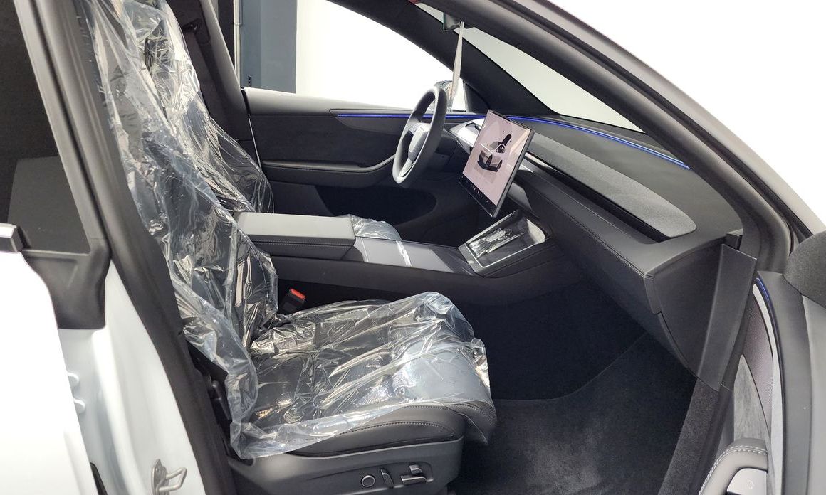 Tesla Model Y 2026