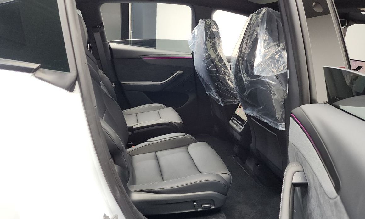 Tesla Model Y 2026