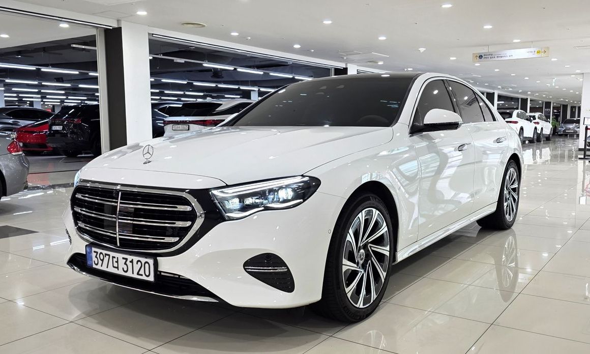 Mercedes-Benz E-Class 2025