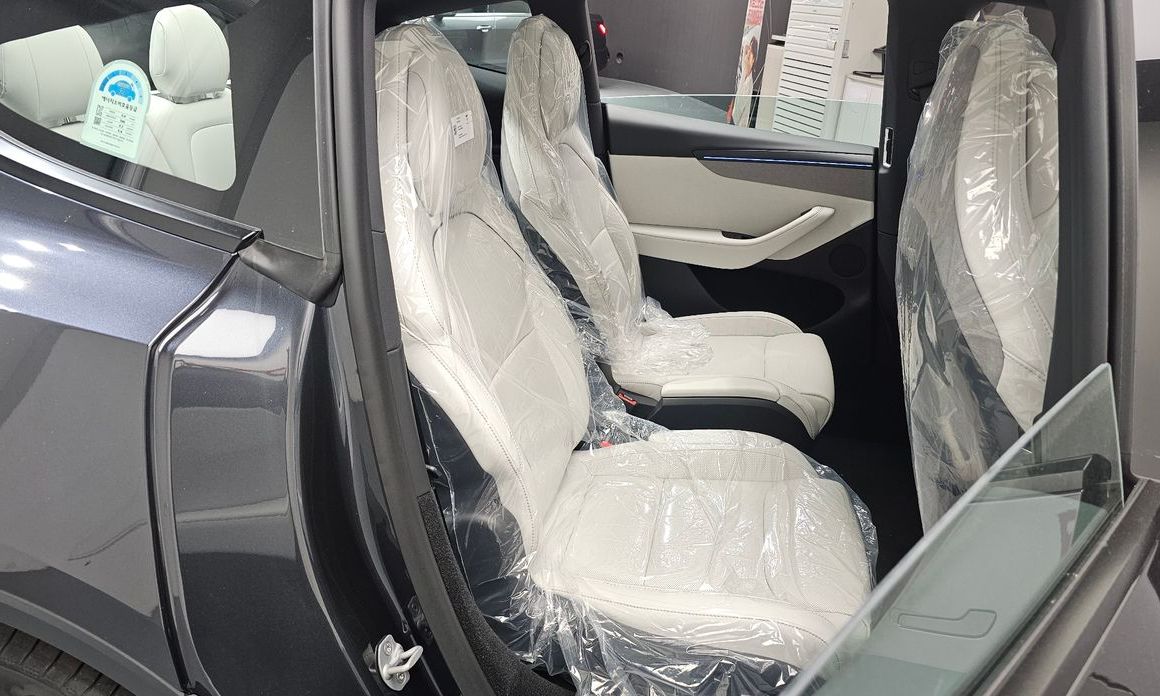 Tesla Model Y 2026