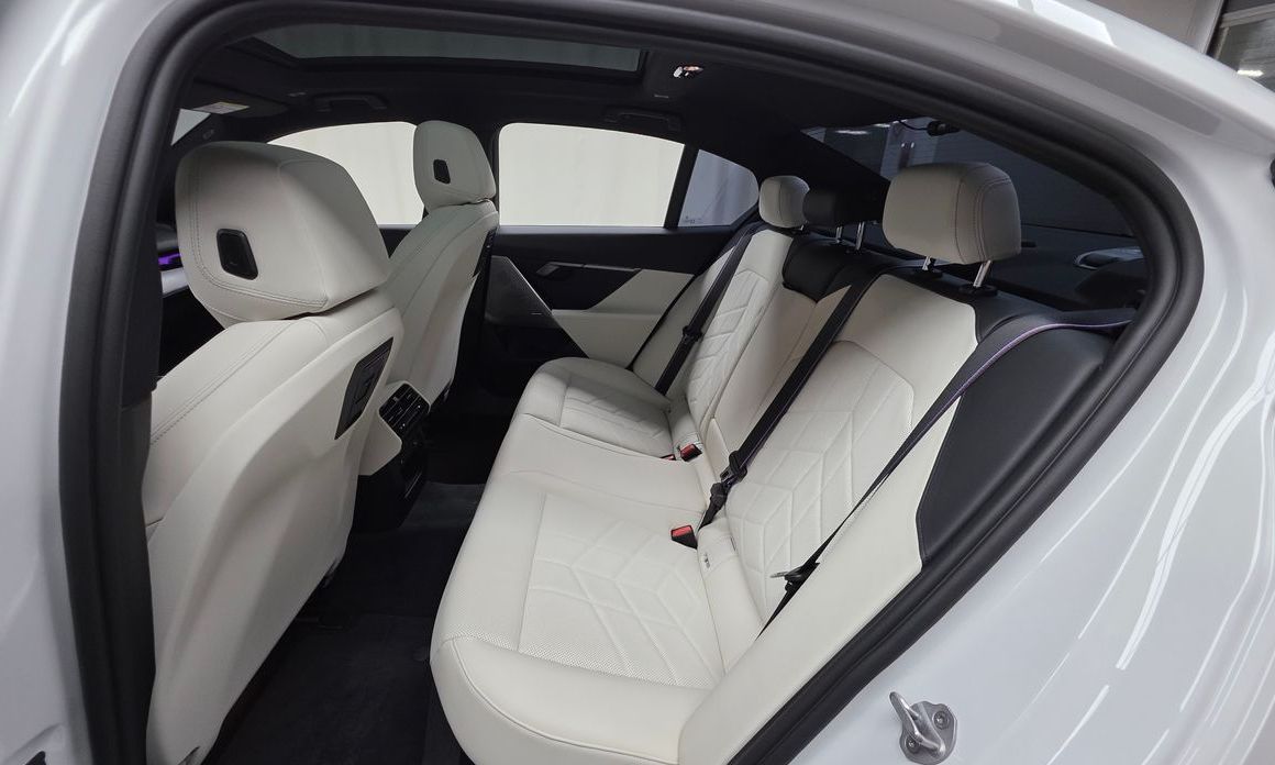 BMW 5-Series 2026