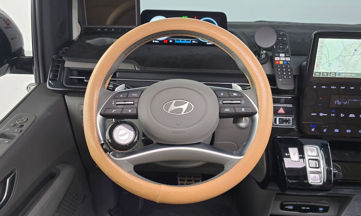 Hyundai Staria 2025