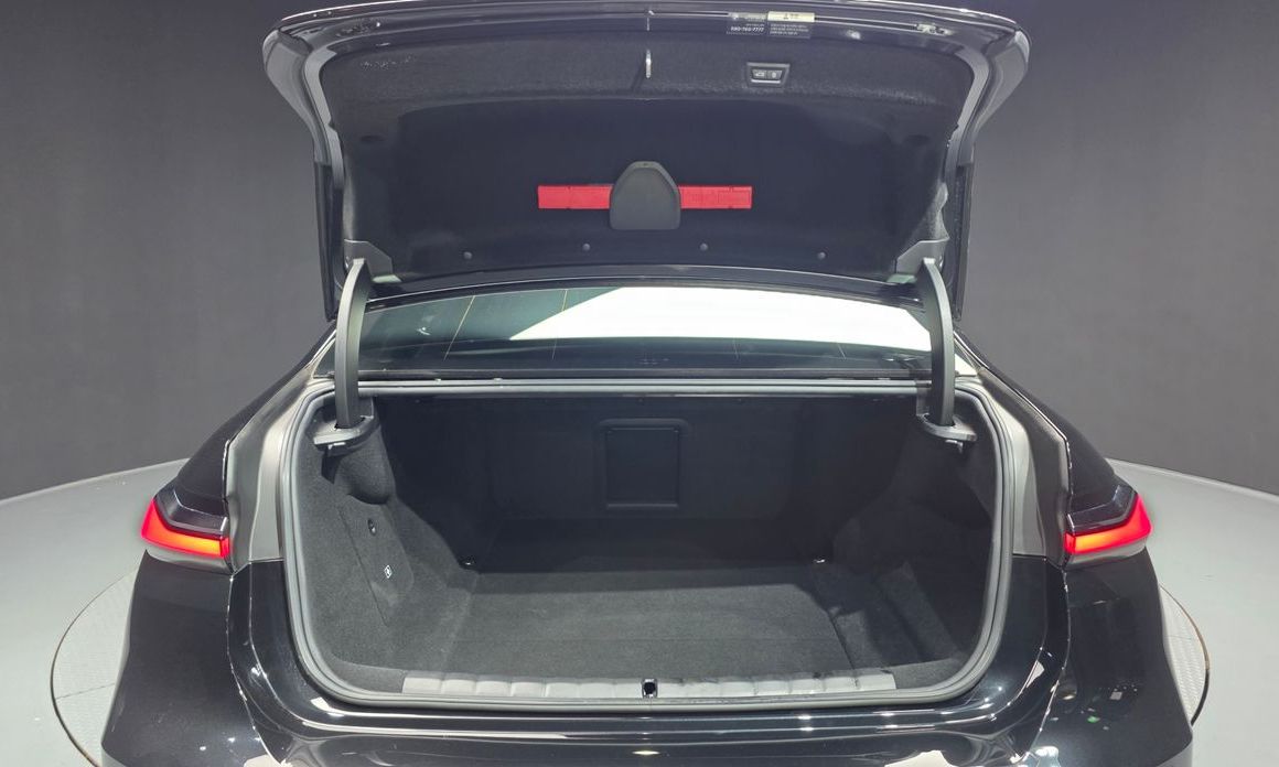 BMW i7 2024