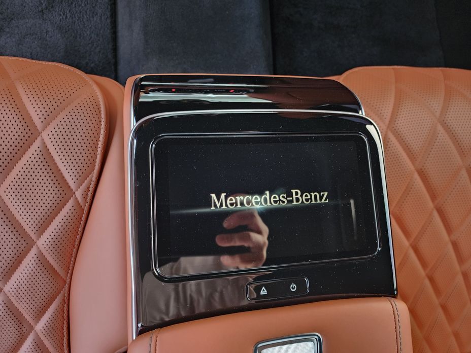 Mercedes-Benz S-Class 2023