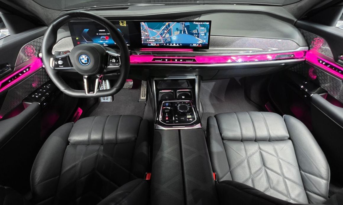 BMW i7 2024