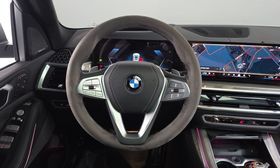 BMW X7 2024