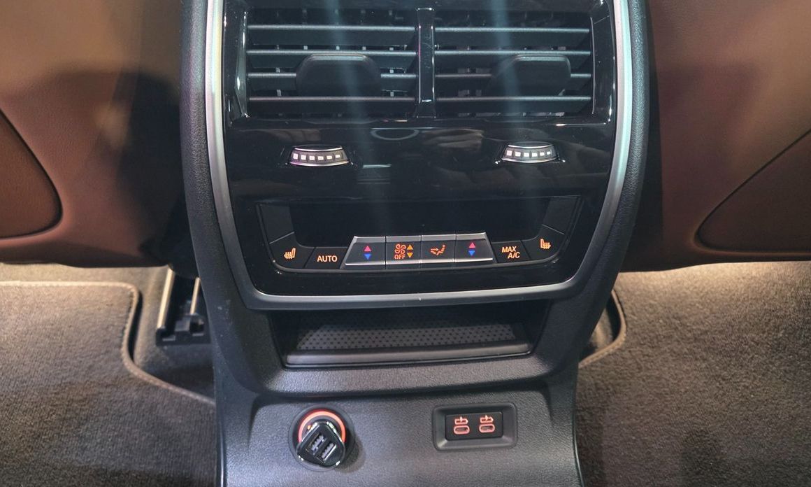 BMW X7 2024