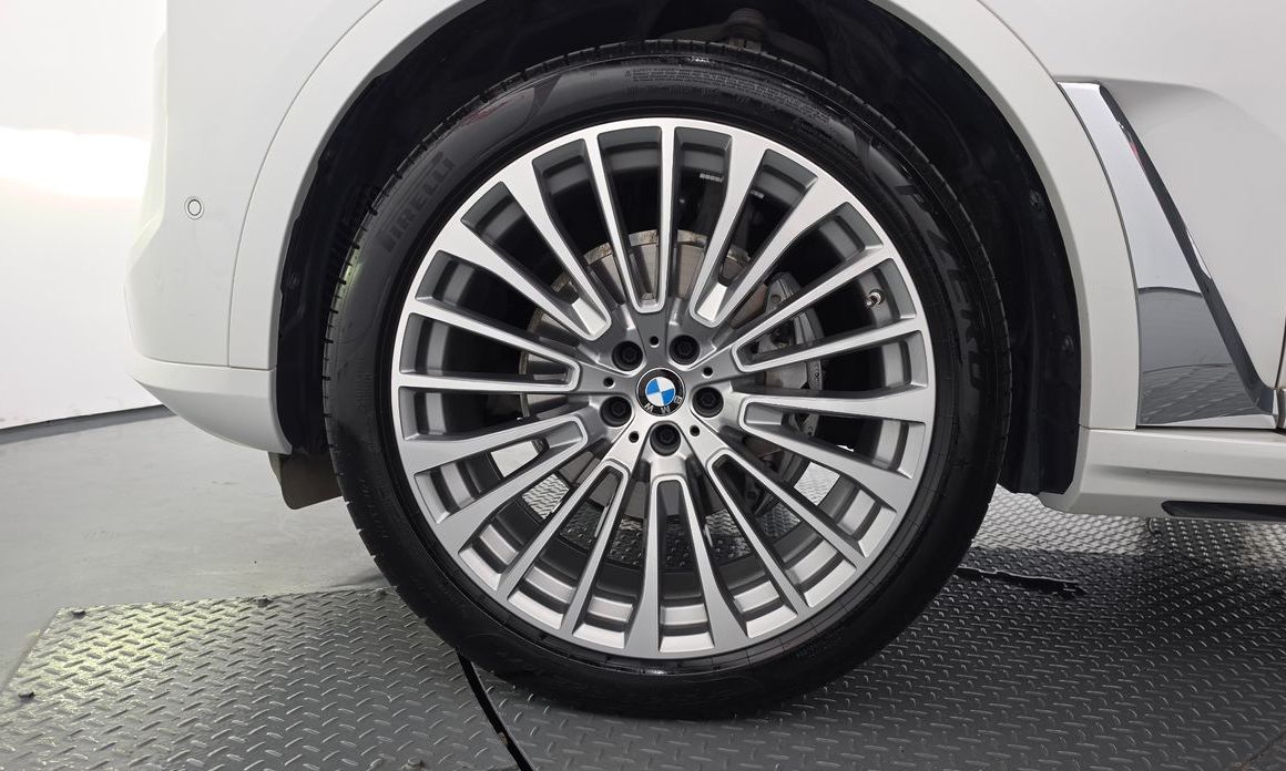 BMW X7 2024