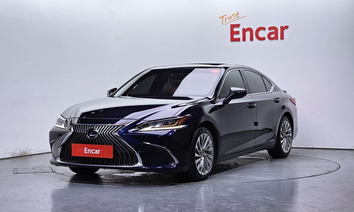 Lexus ES 2021