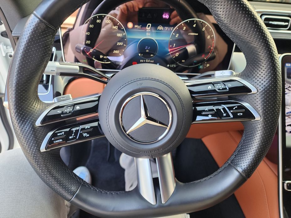 Mercedes-Benz S-Class 2023