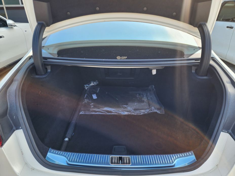 Mercedes-Benz S-Class 2023