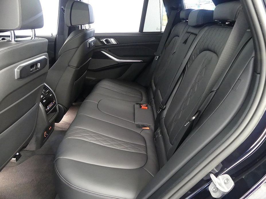 BMW X5 2025