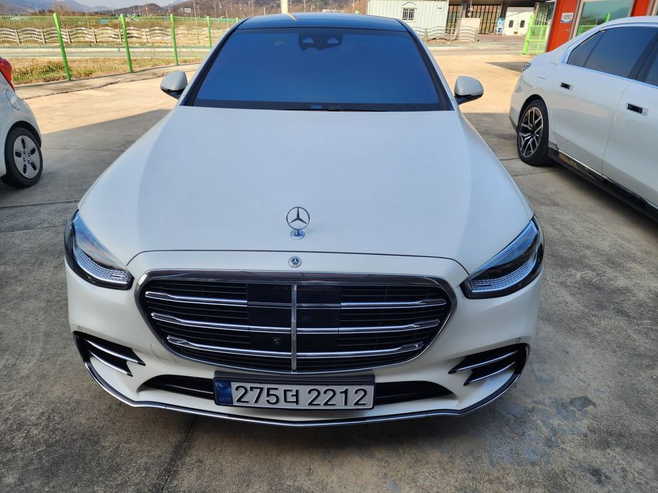 Mercedes-Benz S-Class 2023