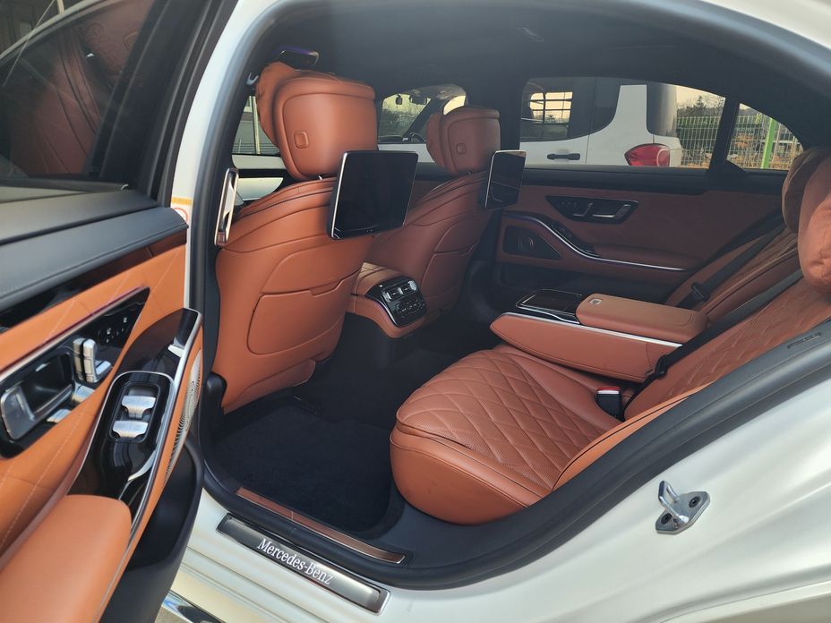 Mercedes-Benz S-Class 2023