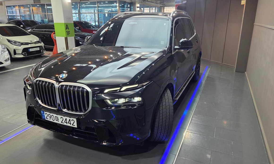 BMW X7 2024