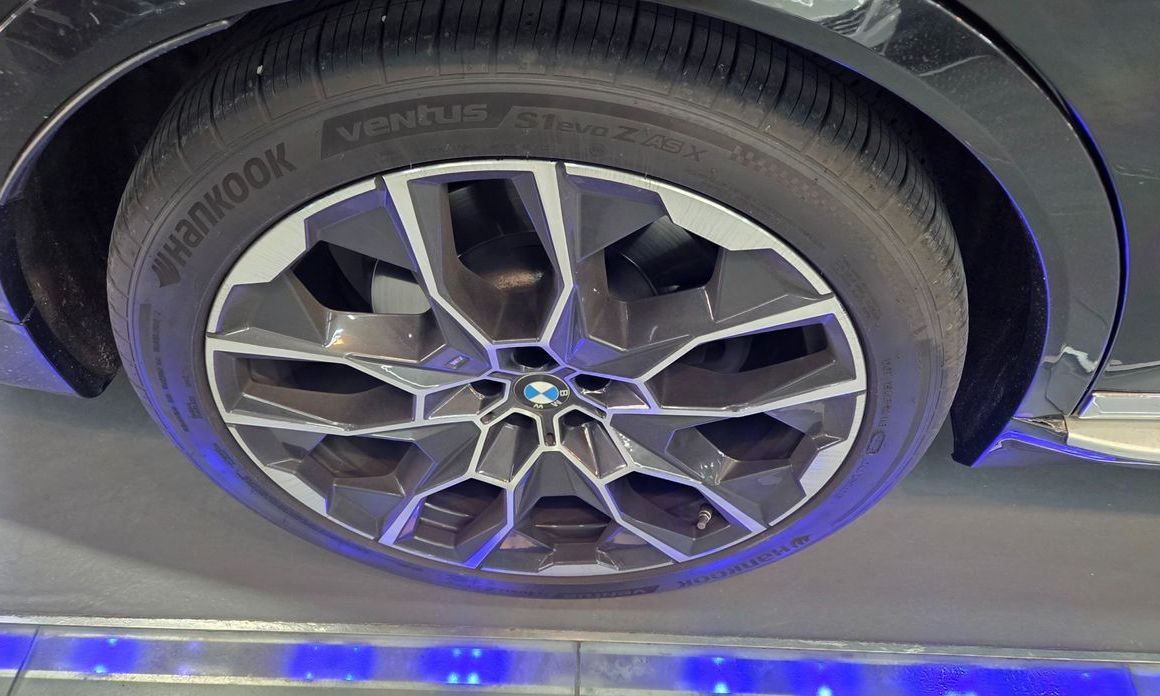 BMW X7 2024