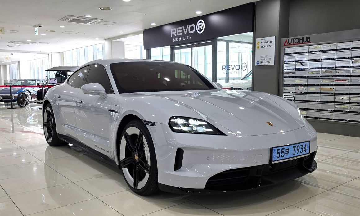 Porsche Taycan 2026