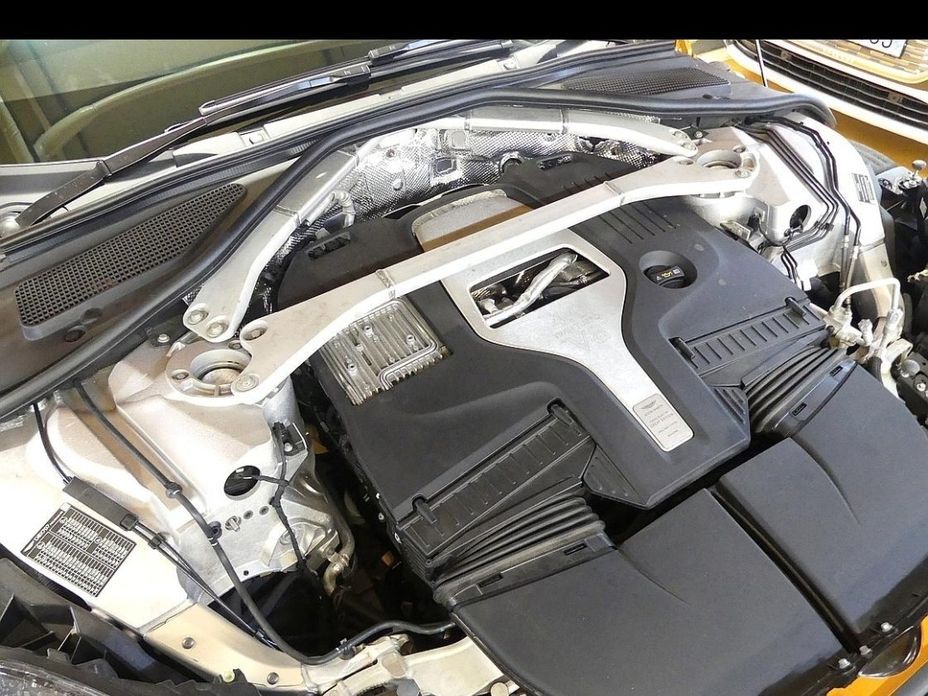 Astonmartin DBX 2023
