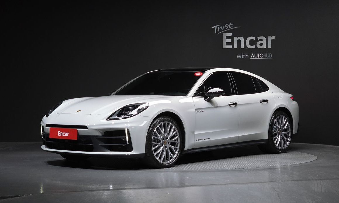 Porsche Panamera 2025