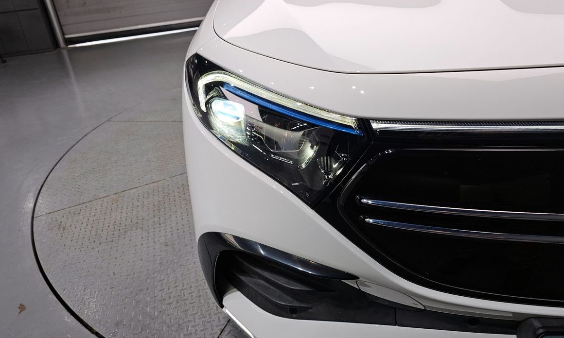 Mercedes-Benz EQB 2022
