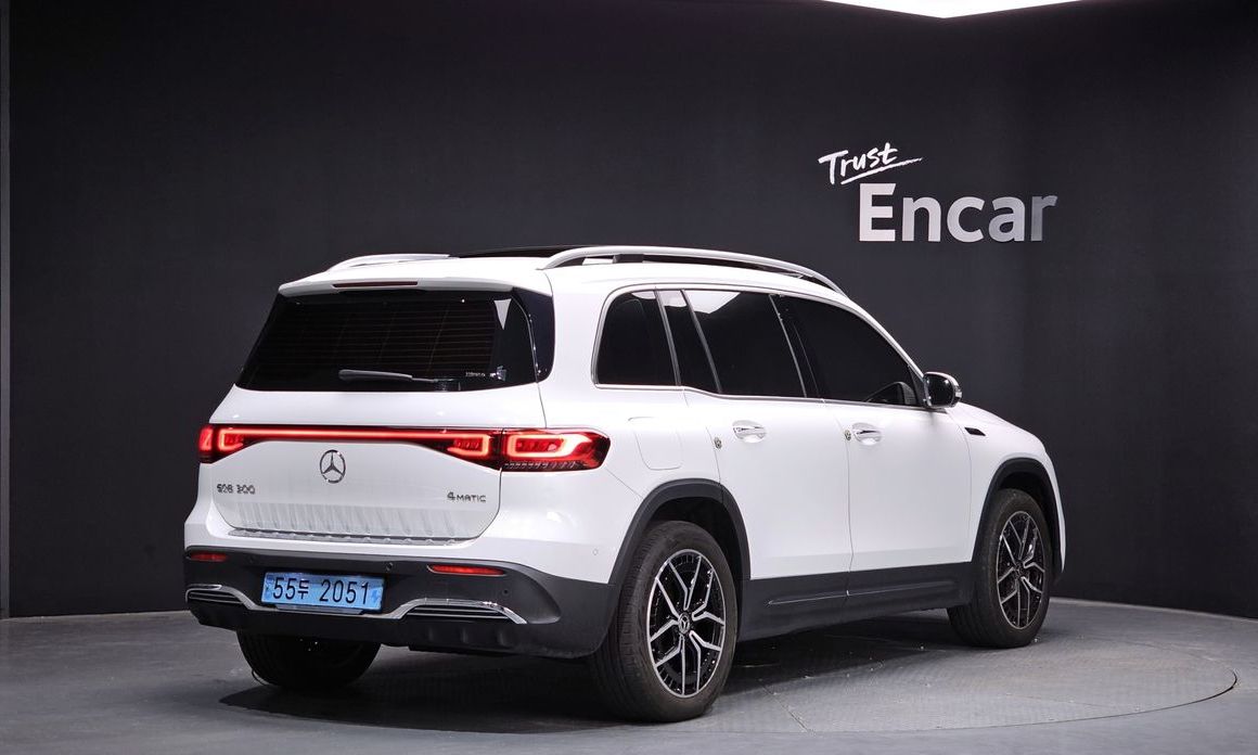 Mercedes-Benz EQB 2022
