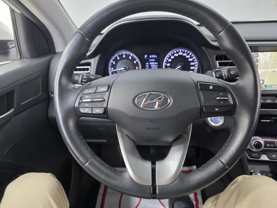 Hyundai AVANTE 2020