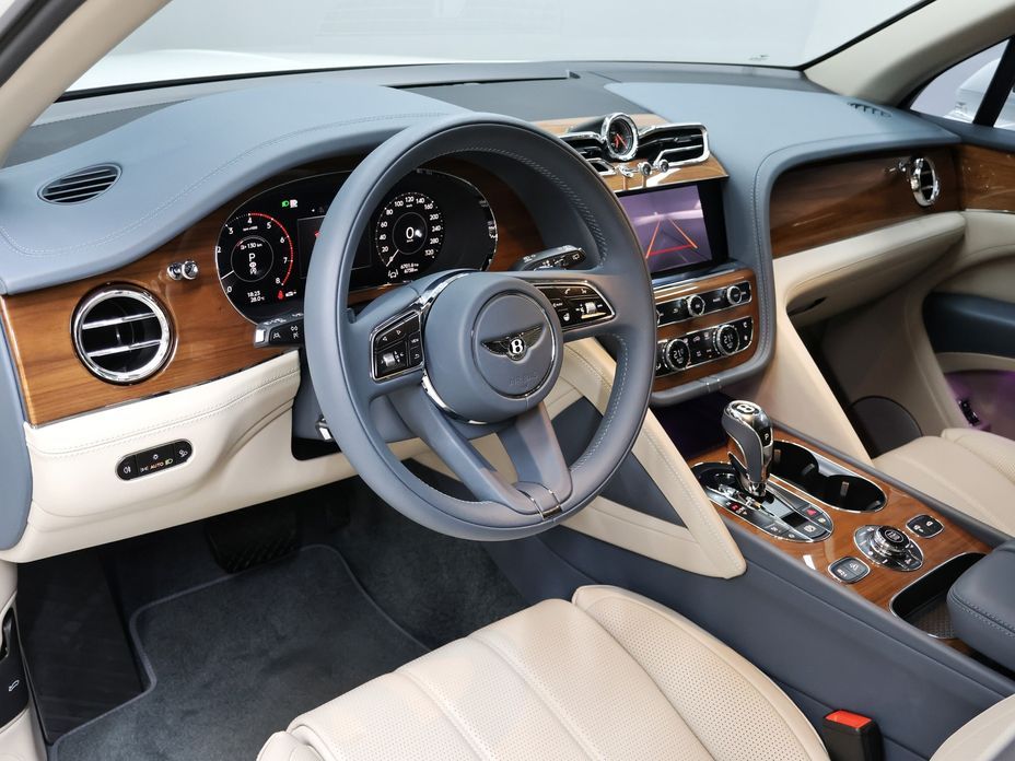 Bentley Bentayga 2024