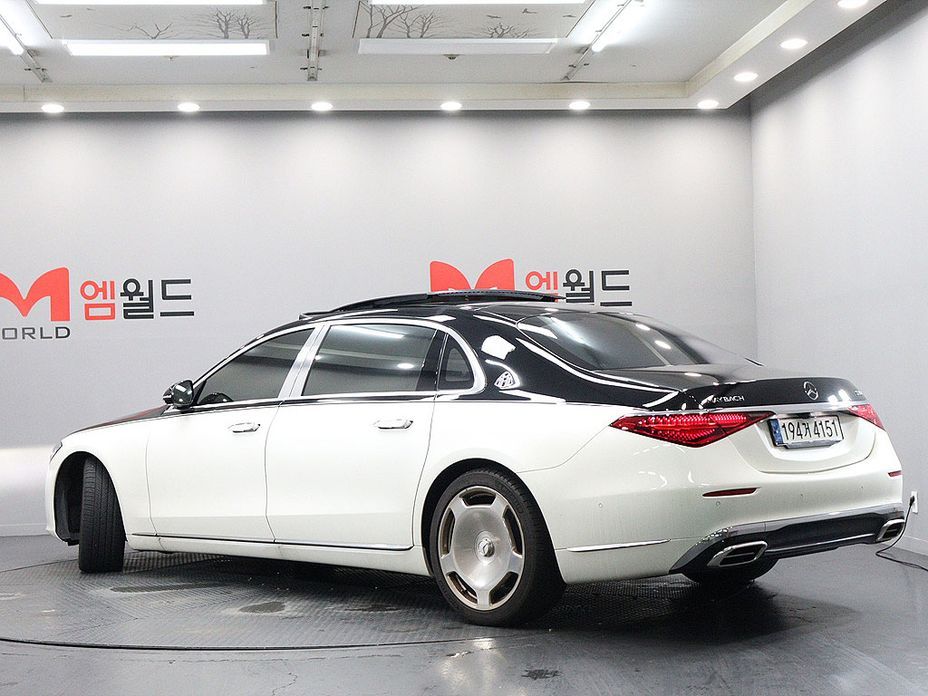 Mercedes-Benz S-Class 2021